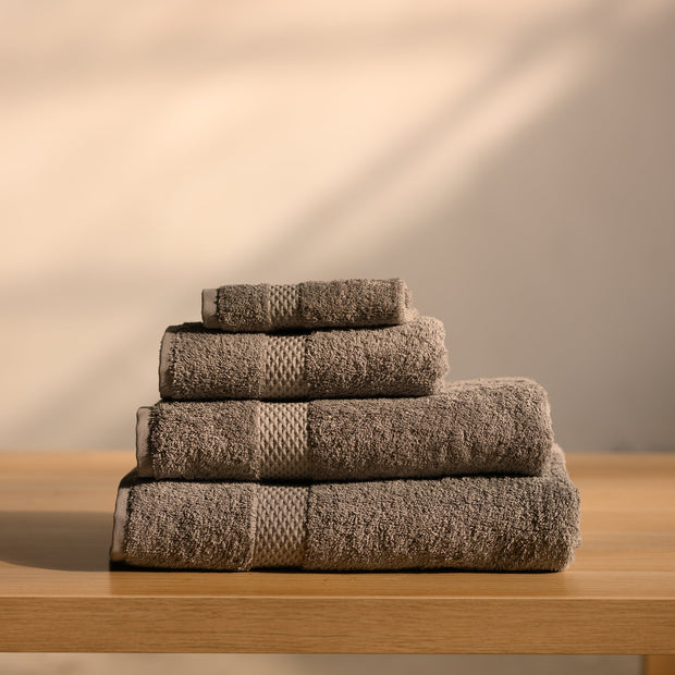 Bath Towel Size - 70 cm x 140 cm